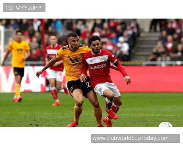 巡游者与加的夫城的激烈对决展现英冠联赛的精彩瞬间与球队风采